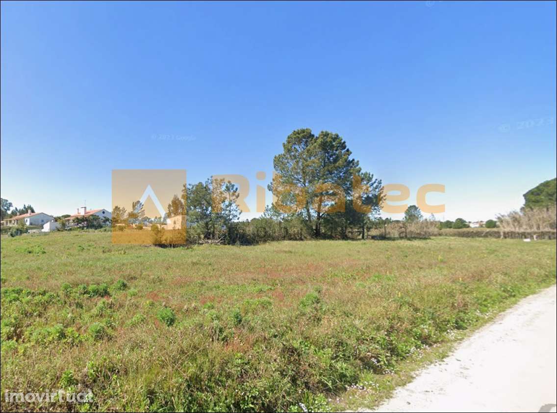 Terreno com viabilidade de construção de moradia - Grande imagem: 2/5