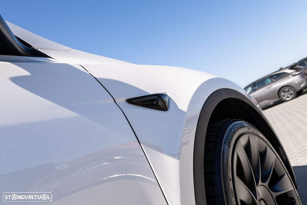 Tesla Model Y Long Range Tração Integral - 26