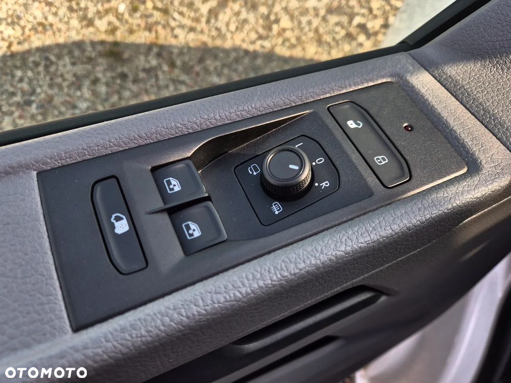 Volkswagen Transporter T6.1 DSG L2H1 Webasto LED - 16