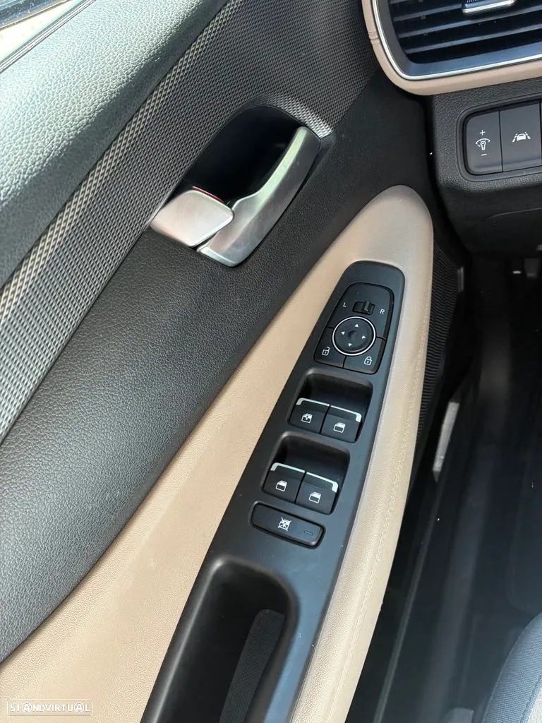 Hyundai Santa Fe - 10
