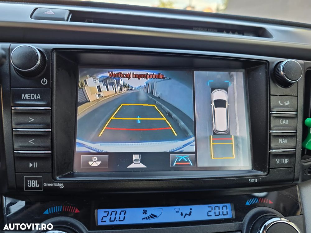 Toyota RAV4 - 10