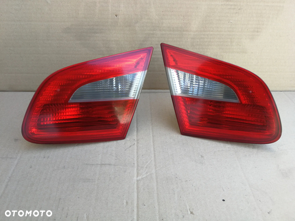 Skoda Superb 2 lampa tył w klapę sedan liftback 3T5945093 3T5945094