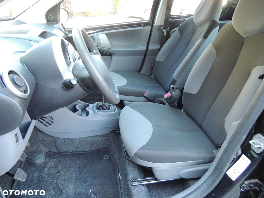 Peugeot 107 1.0 Active - 10