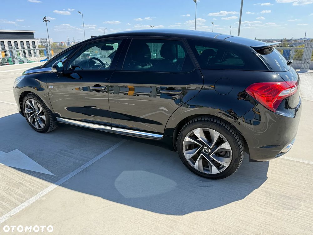 Citroën DS5 Hybrid4 EGS6 SportChic - 11