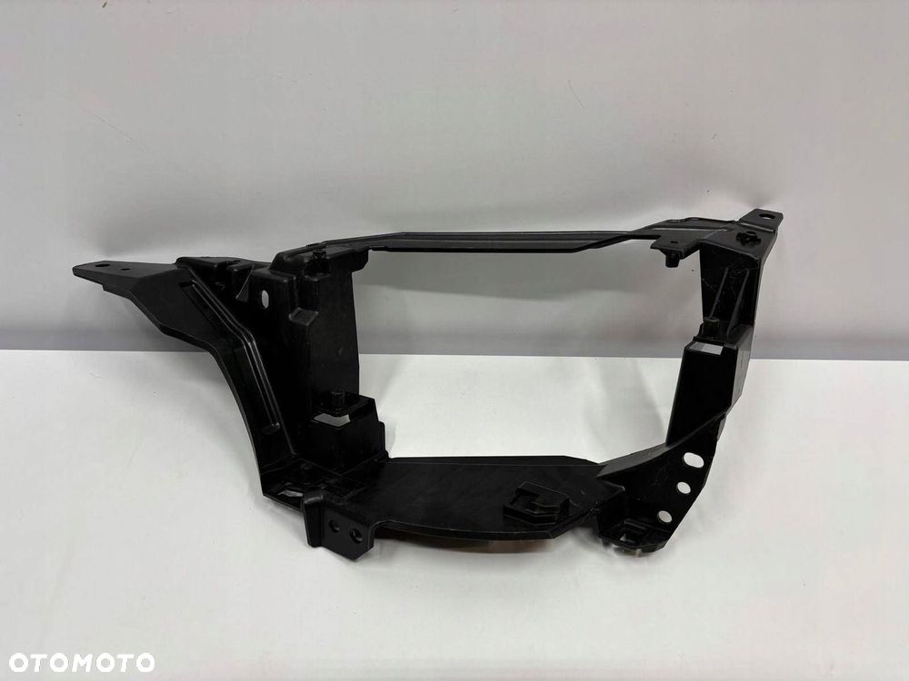 BMW X5 G05 X6 G06 M-pakiet LCI ślizg mocowanie wydechu prawy tył 8074187 - 1