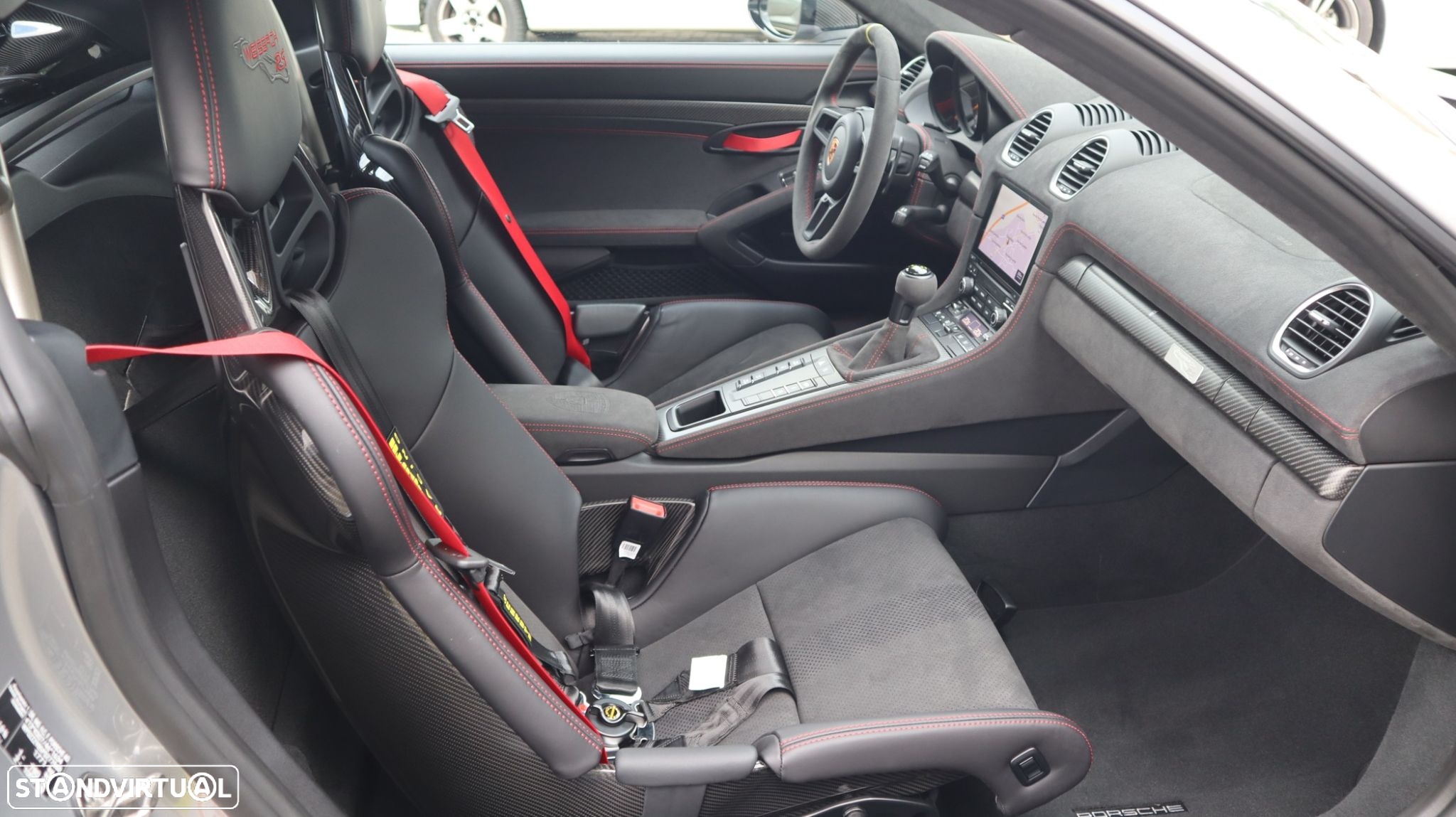 Porsche 718 Cayman GT4 RS - 21
