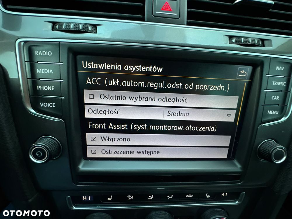 Volkswagen Golf e-Golf - 27