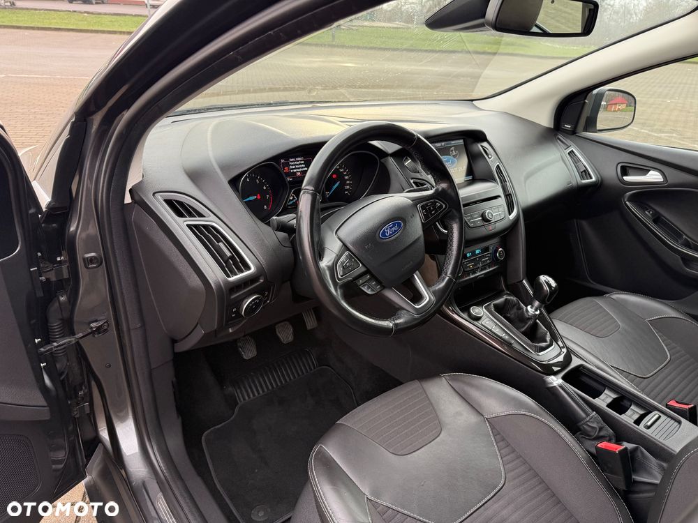 Ford Focus 1.0 EcoBoost Titanium - 13