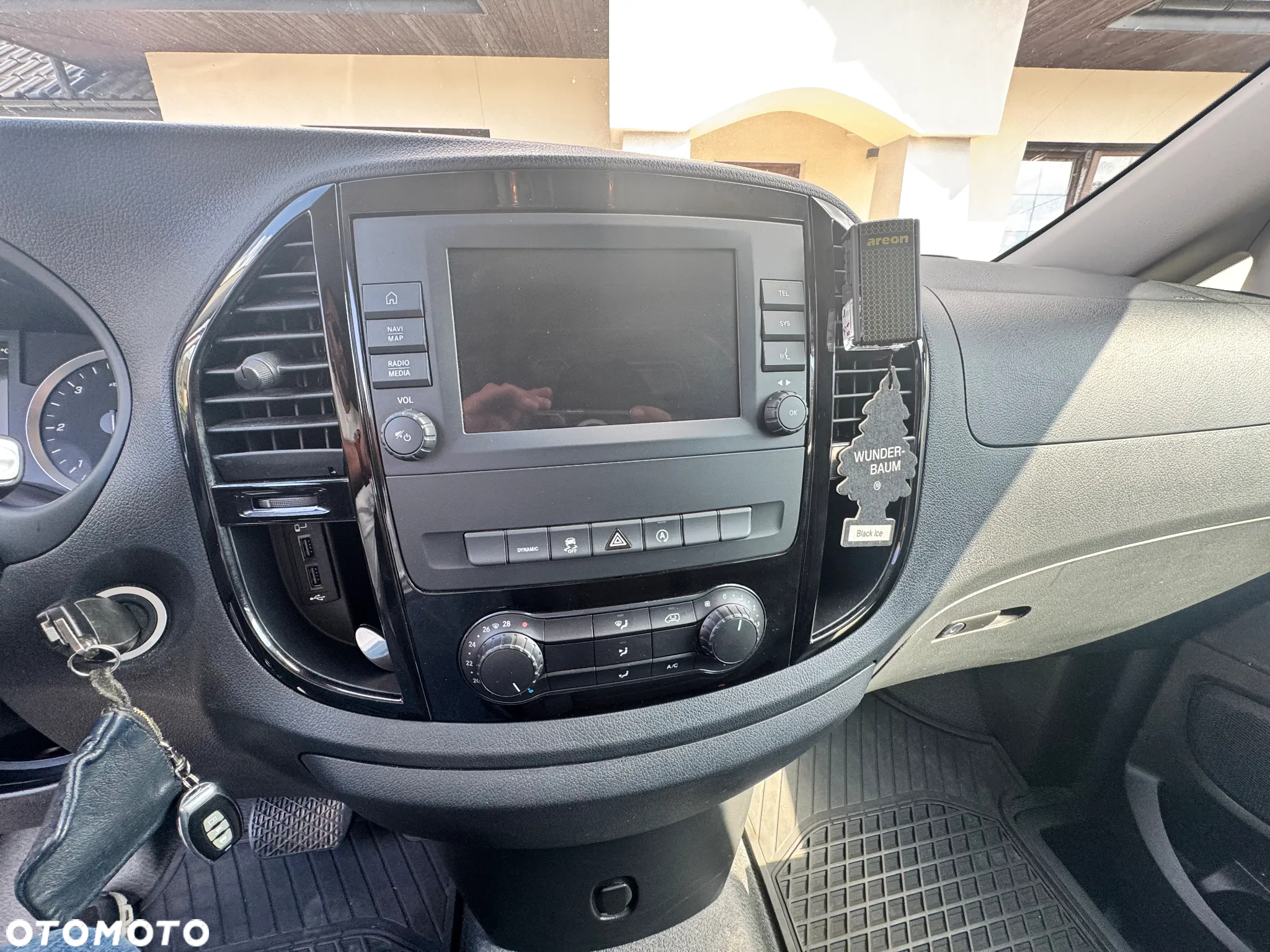 Mercedes-Benz VITO - 14