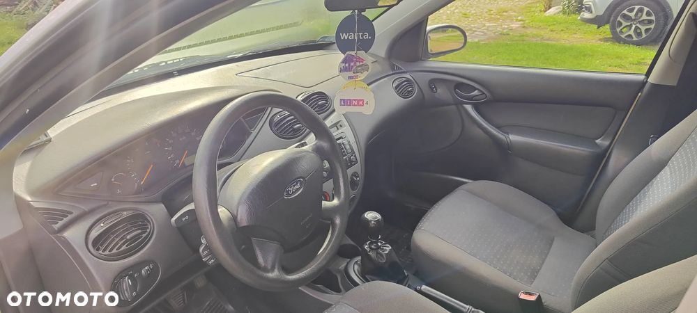 Ford Focus 1.8 TDDi Comfort - 5