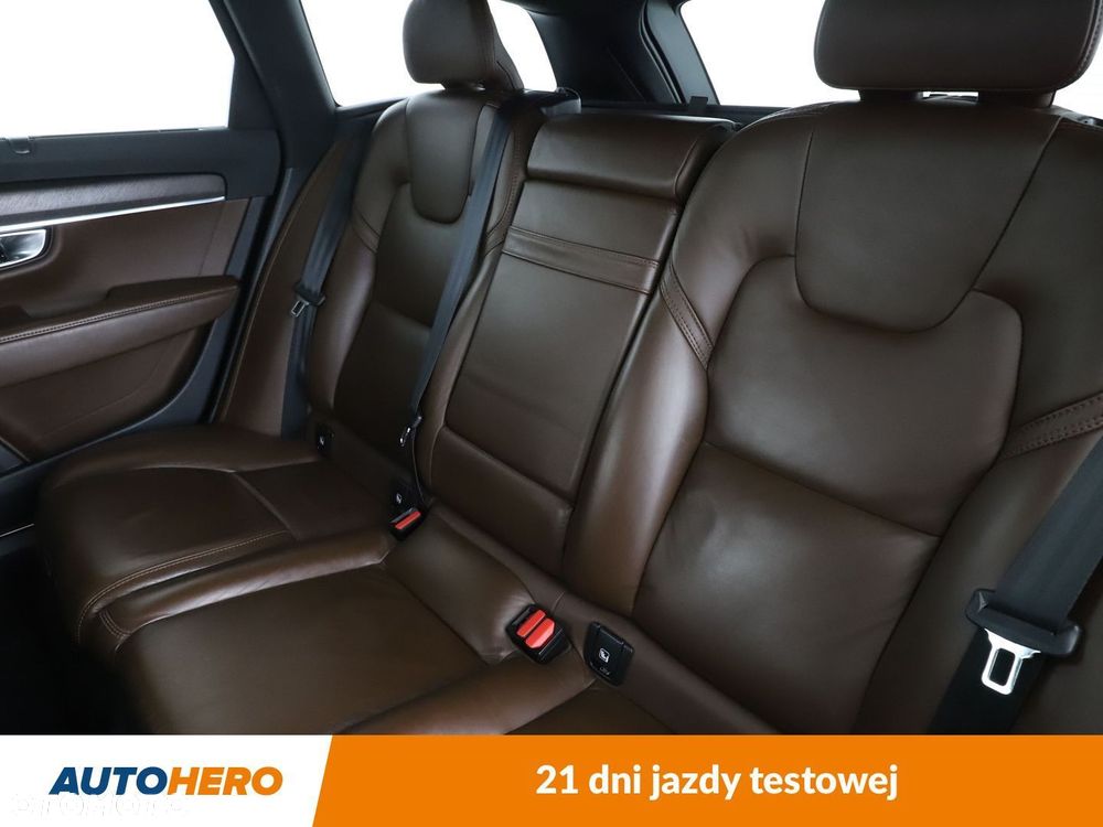 Volvo V90 Cross Country - 14