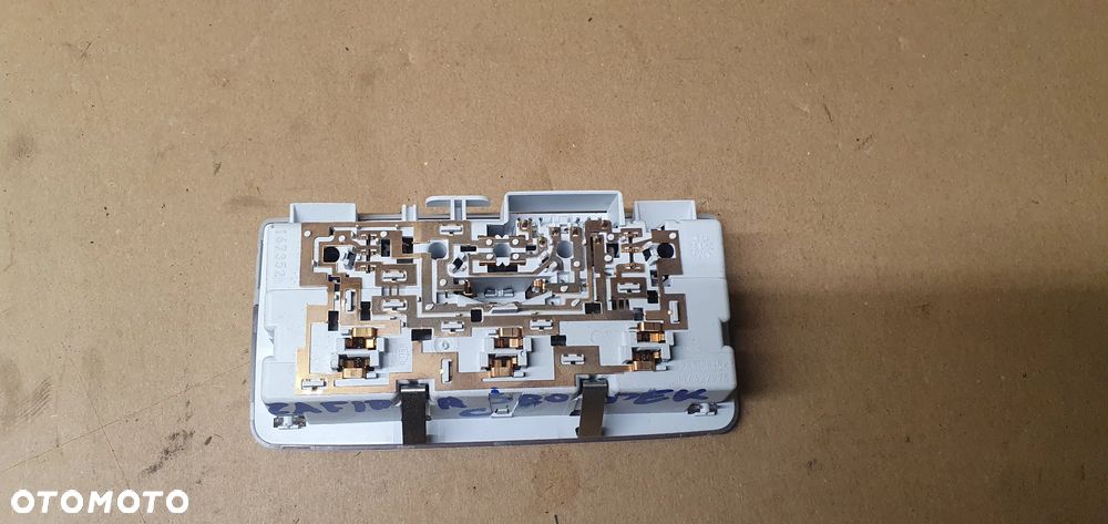 Lampka podsufitki oświetlenie kabiny Opel Zafira C 22774329 - 4