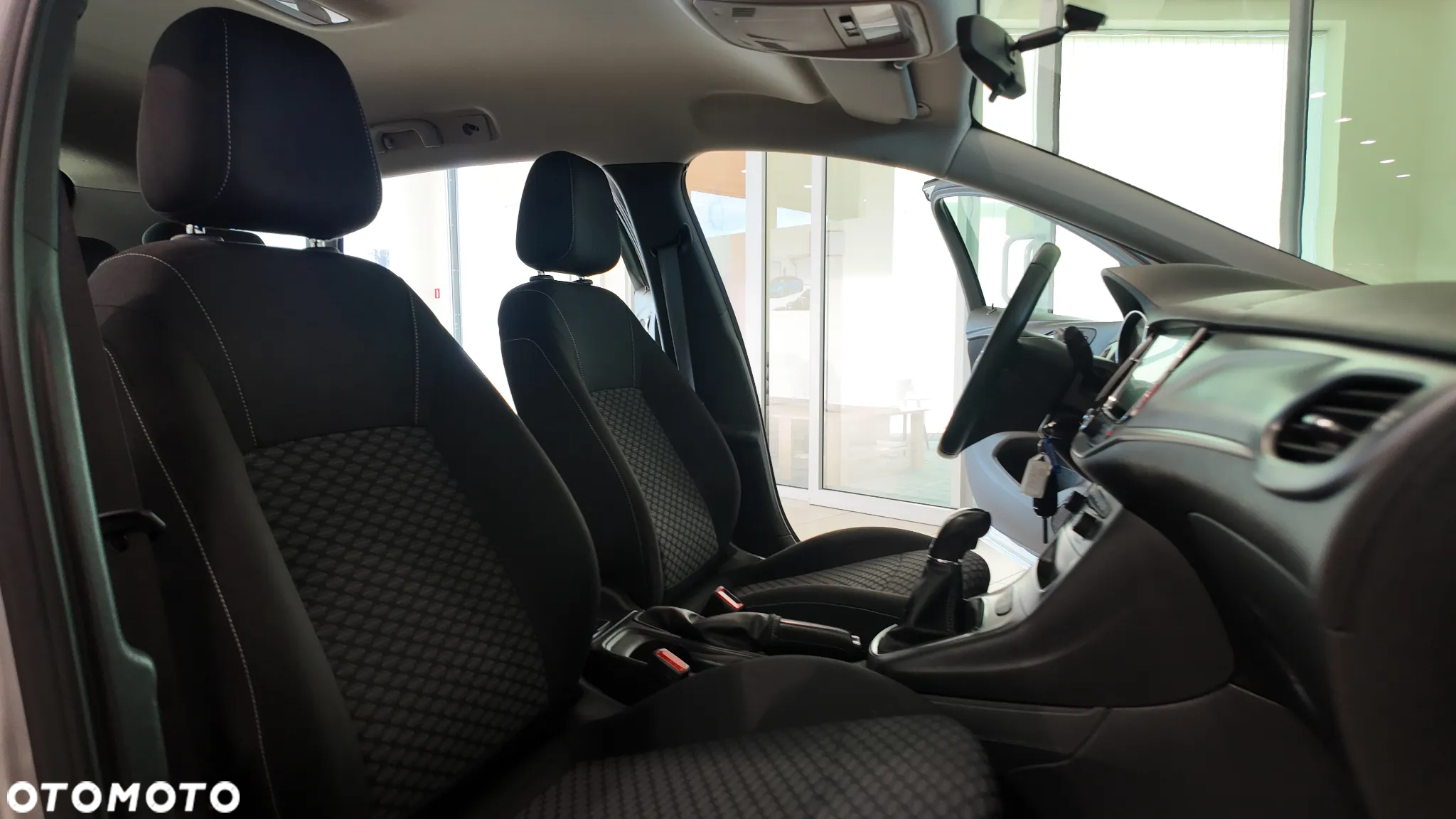 Opel Astra 1.6 CDTI Active - 36
