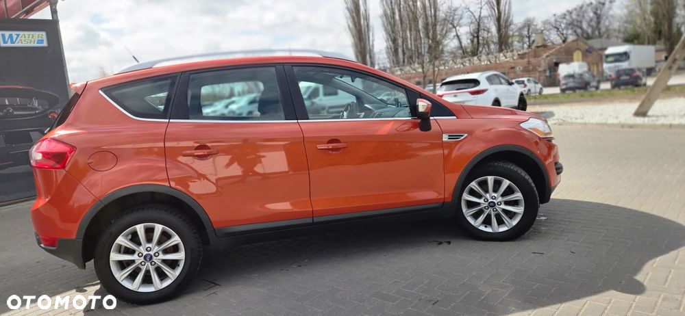 Ford Kuga 2.0 TDCi 2x4 Champions Edition - 17