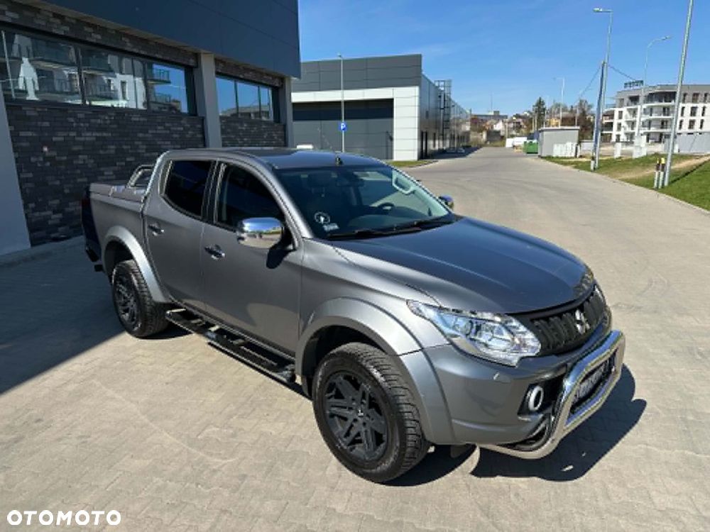 Mitsubishi L200 2.4 d DC Instyle - 8