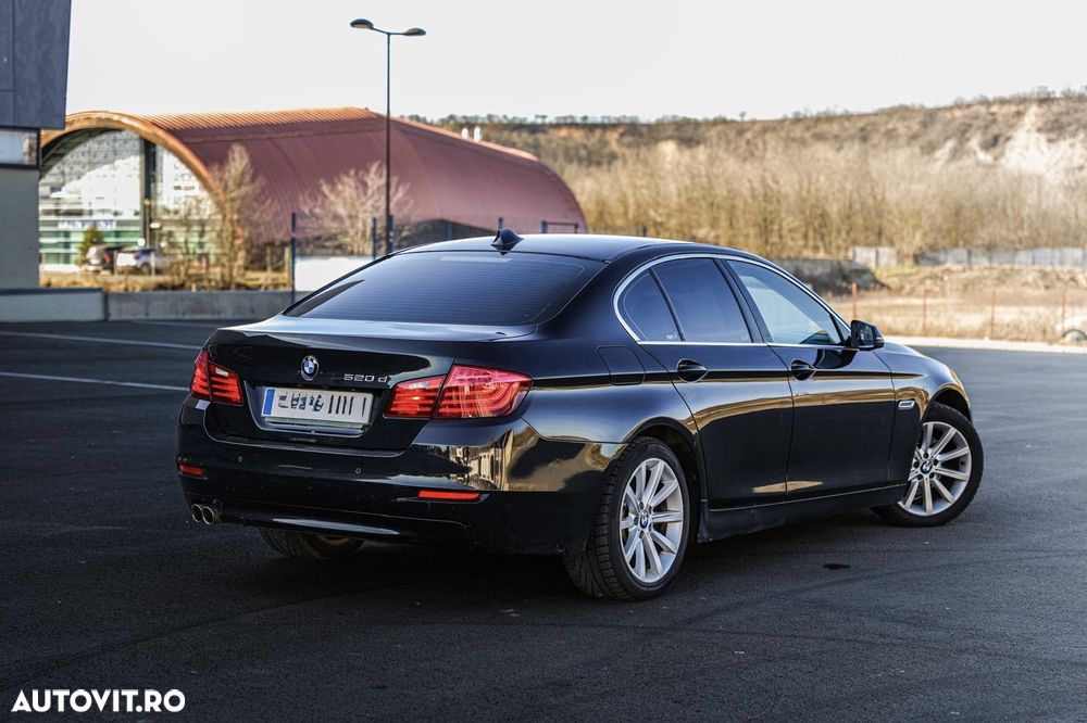 BMW Seria 5 520d - 13