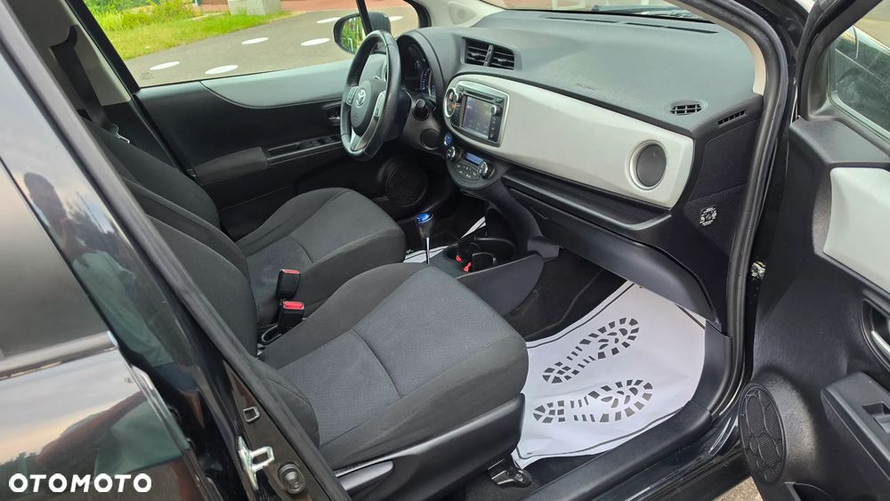 Toyota Yaris - 6