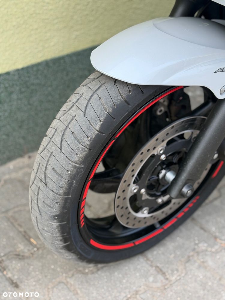 Yamaha XJ - 27