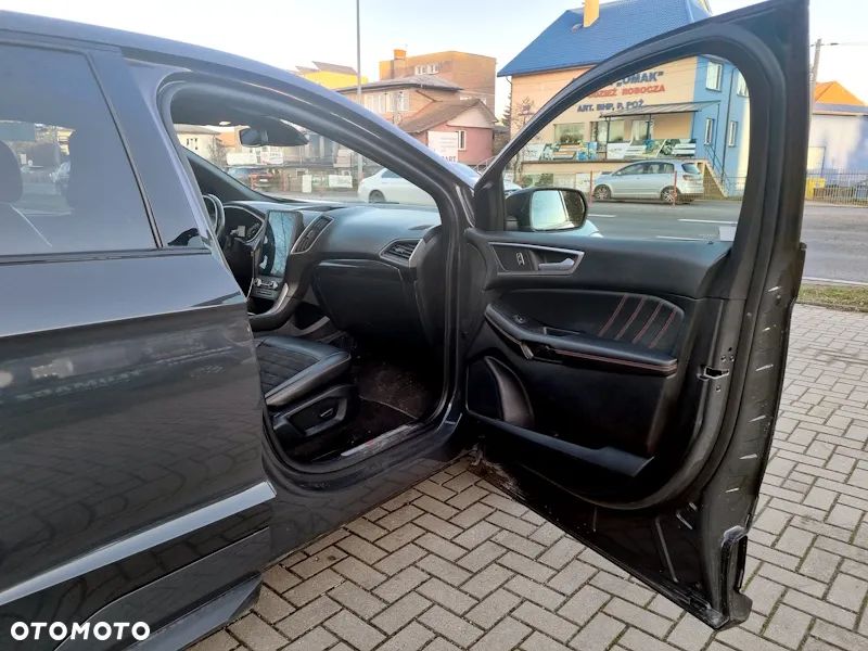 Ford Edge - 16