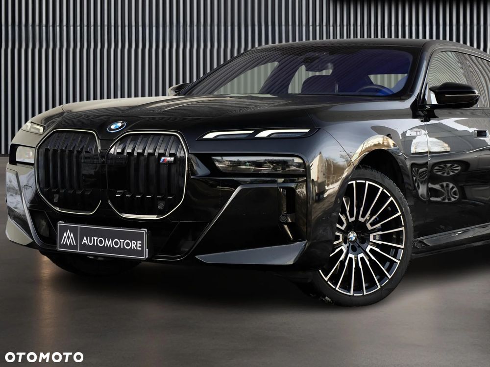 BMW i7 - 2