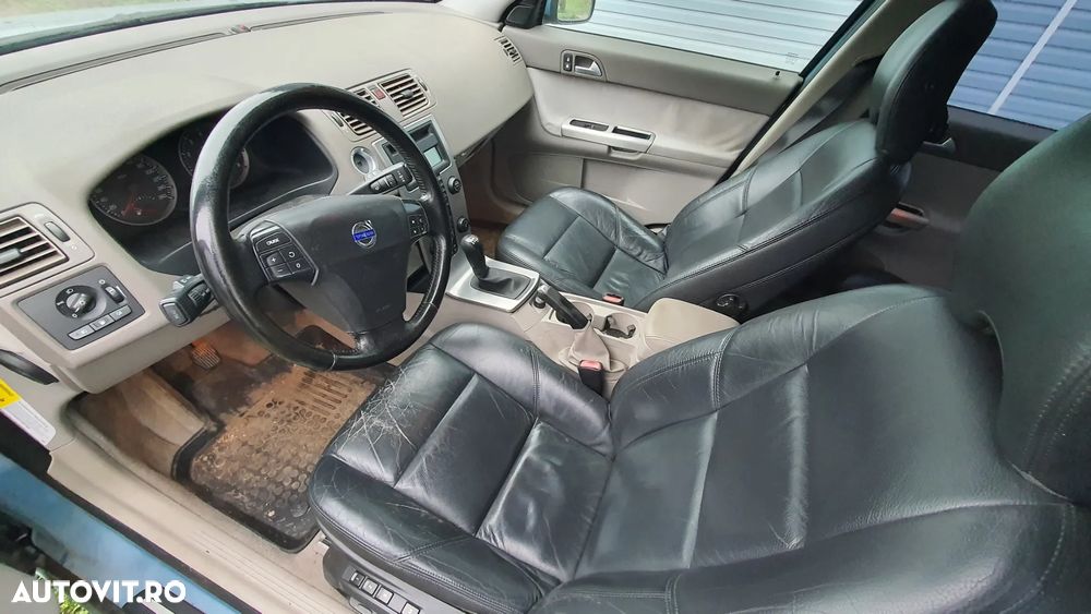 Volvo V50 2.5 T5 - 5