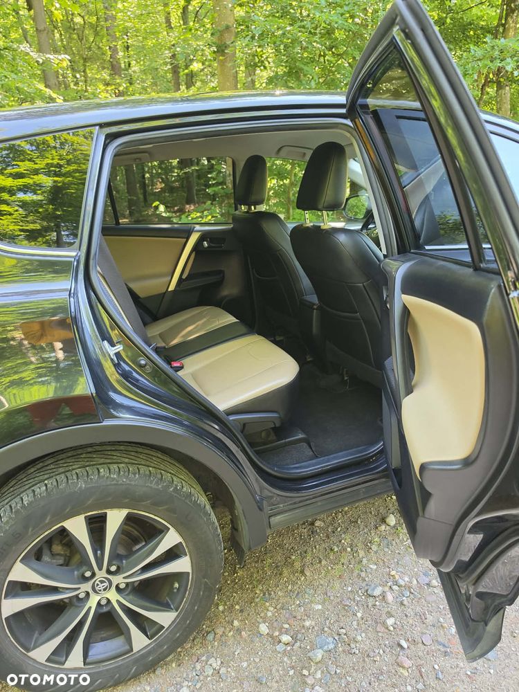 Toyota RAV4 2.0 D-4D Premium - 5