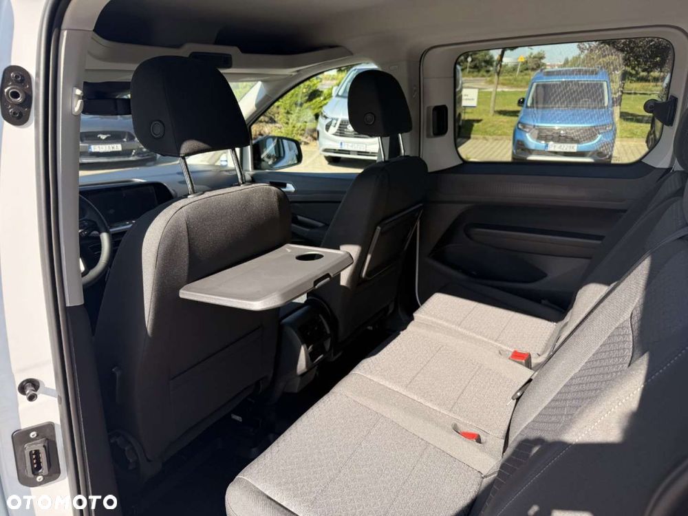 Ford Tourneo Connect Grand - 21