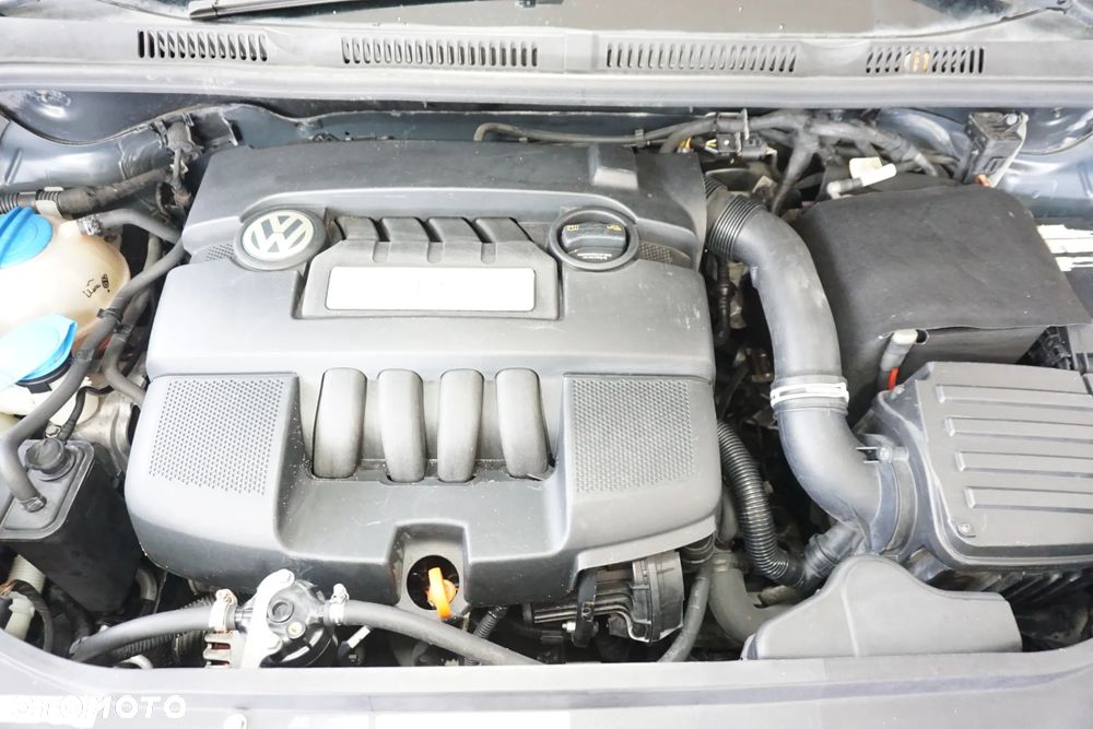 Volkswagen Golf Plus 1.6 Edition - 17