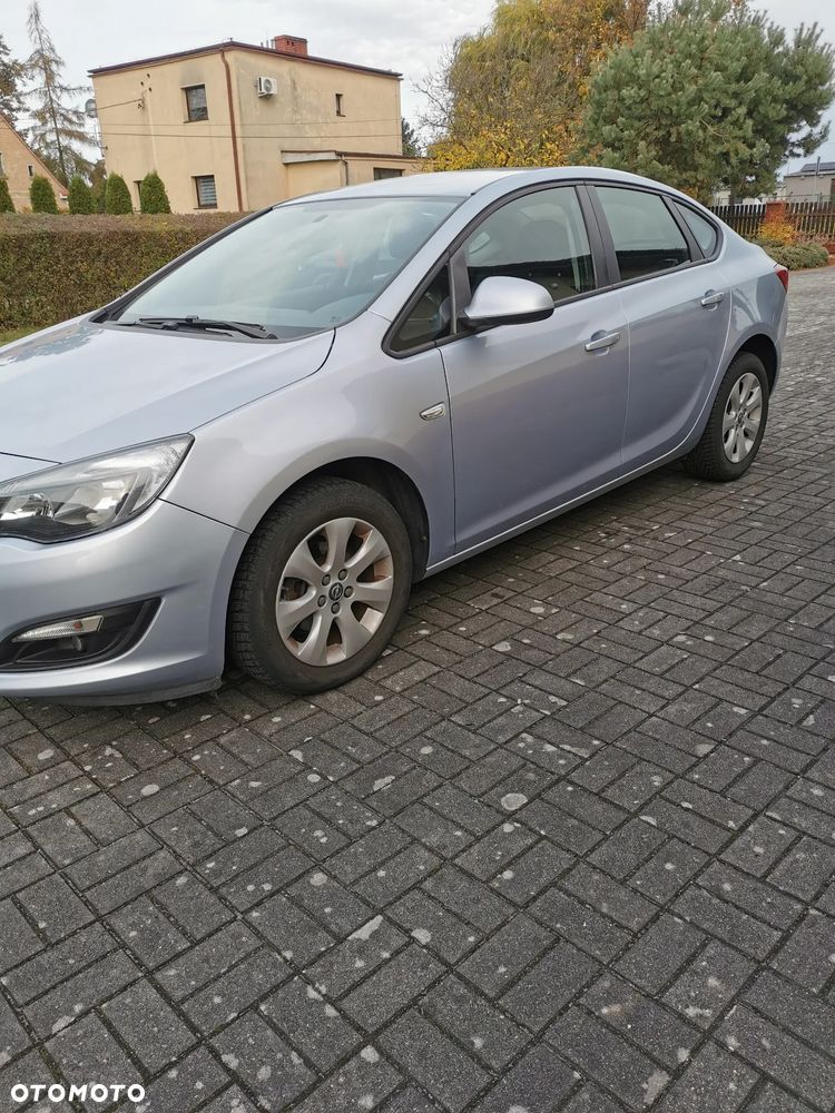 Opel Astra - 9