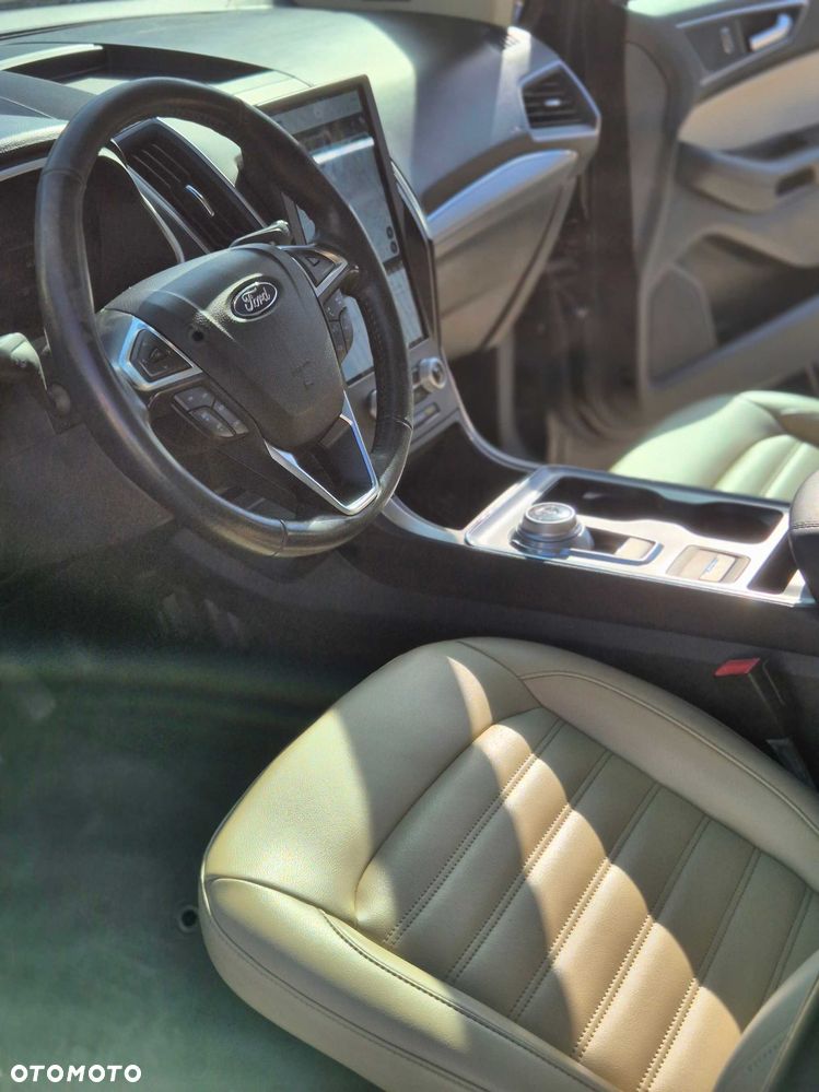 Ford Edge - 6