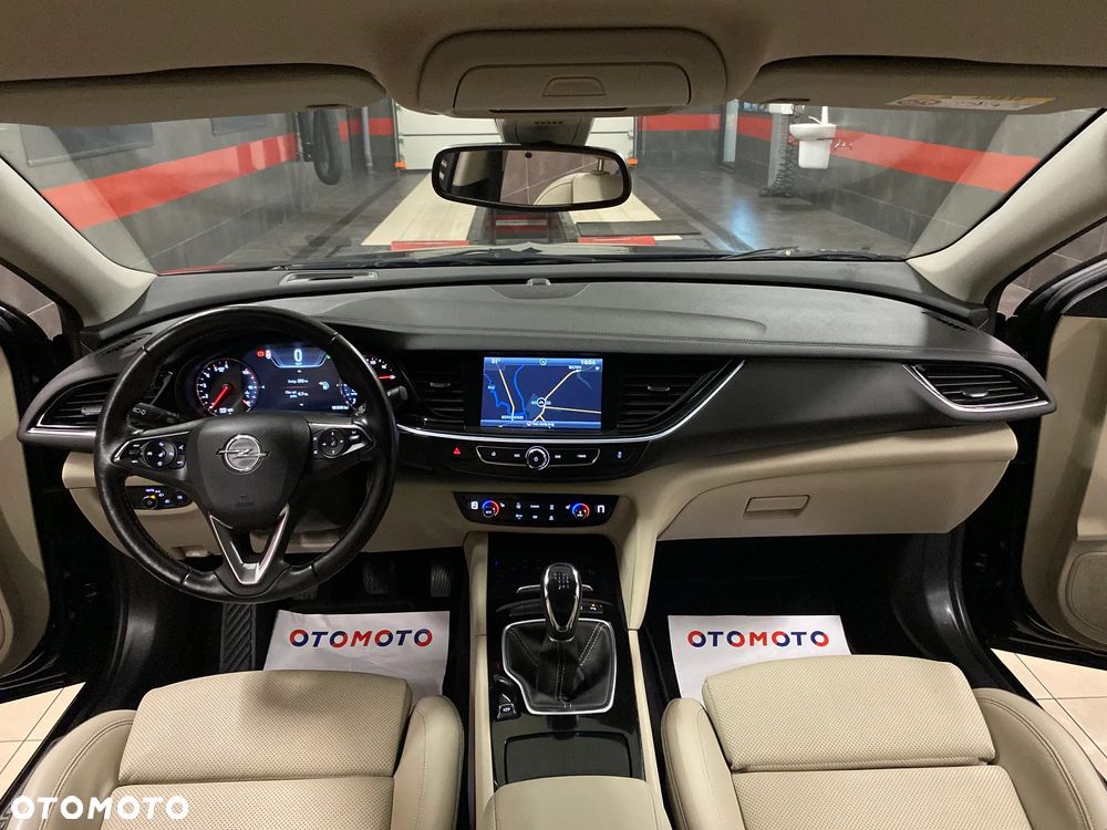 Opel Insignia Grand Sport 1.6 Diesel Innovation - 18