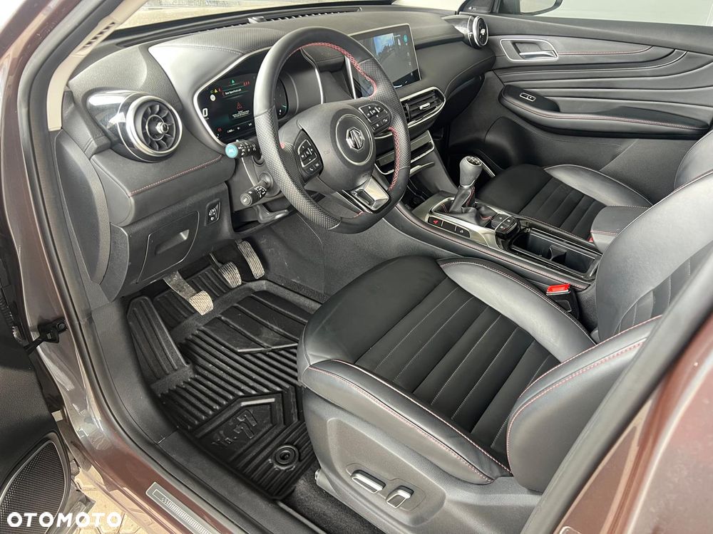 MG HS 1.5 T-GDI Exclusive - 17