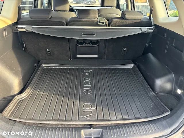 Kia Carens 1.7 CRDi Vision - 33