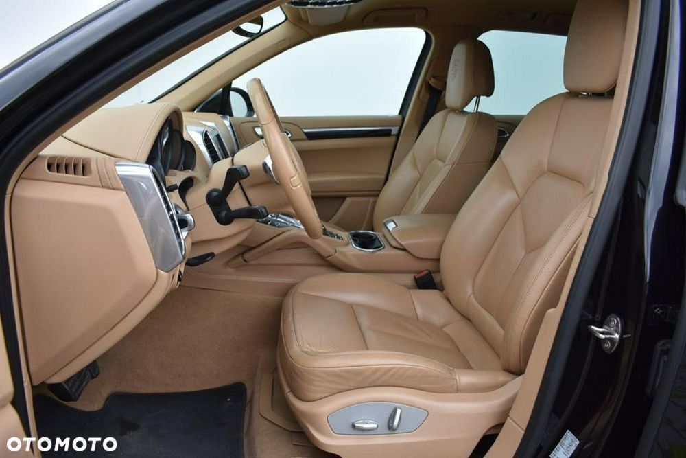 Porsche Cayenne Diesel Platinum Edition - 14