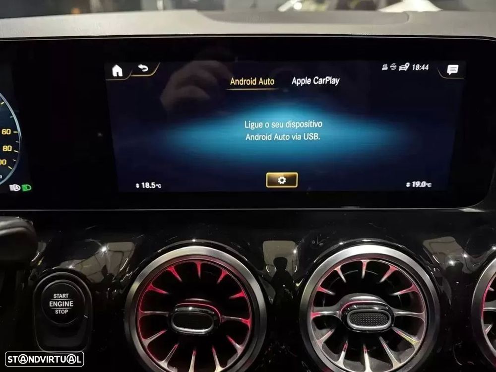 Mercedes-Benz GLA 250 e 8G-DCT AMG Line - 25