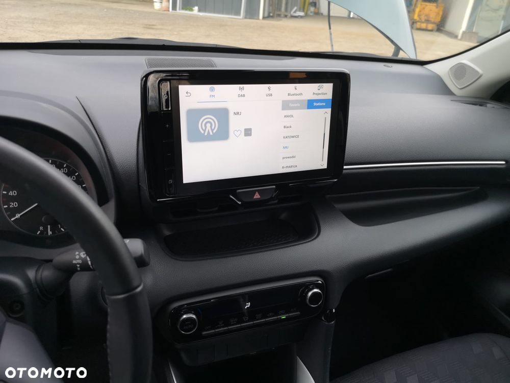 Toyota Yaris Hybrid 1.5 Premiere Edition - 28