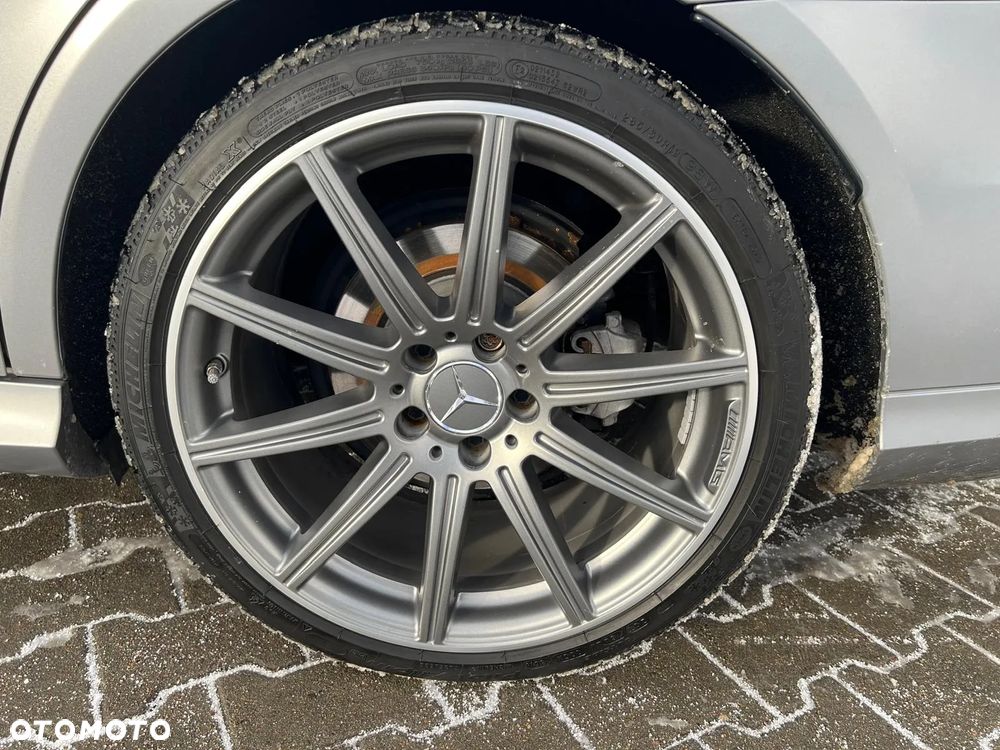 Mercedes-Benz Klasa E 300 BlueTec Hybrid - 36
