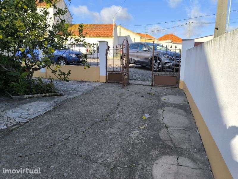 Moradia T2+Anexo T2 em Ribamar Lourinhã - Grande imagem: 3/12