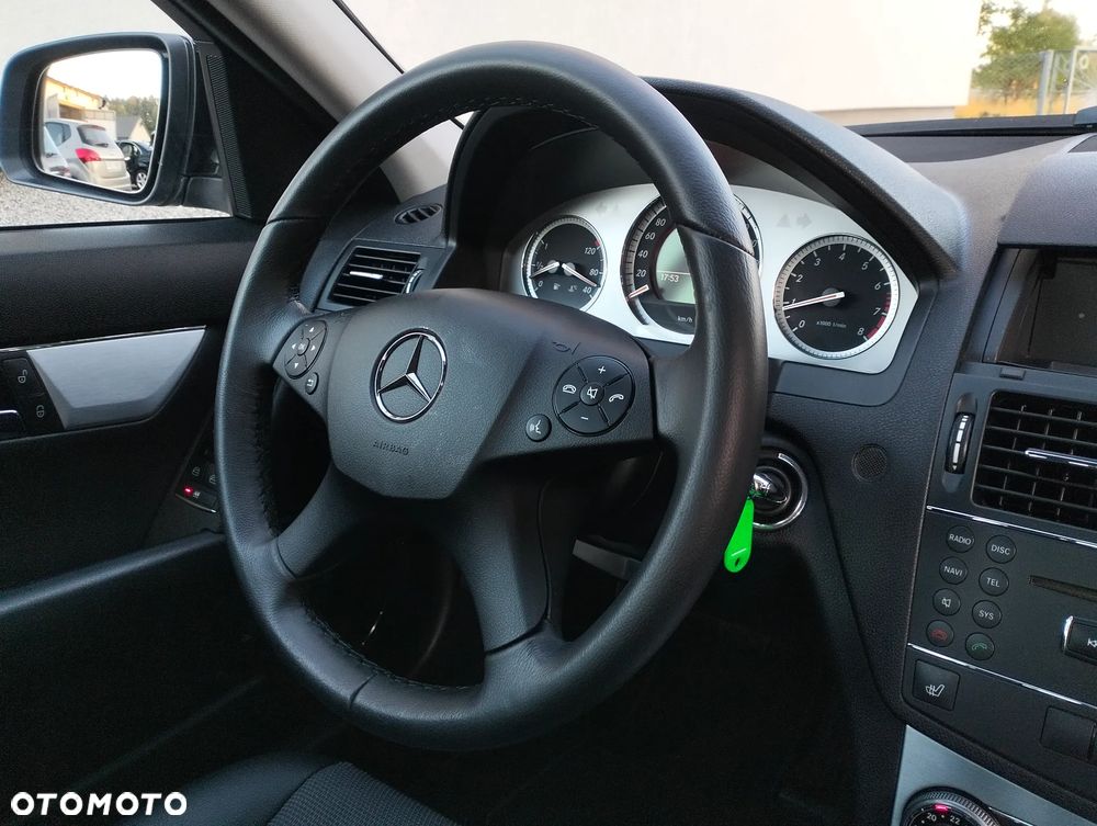 Mercedes-Benz Klasa C 180 Kompressor Avantgarde - 33