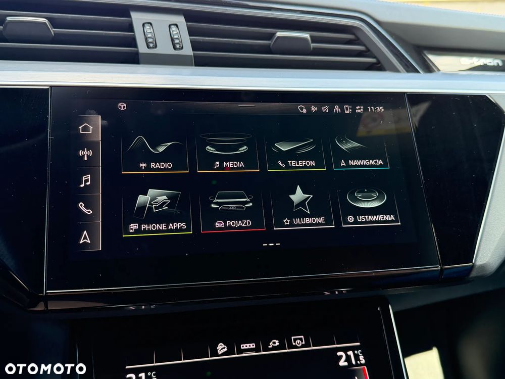 Audi e-tron - 32