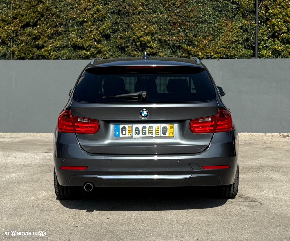 BMW 318 d Touring Auto Line Luxury - 3