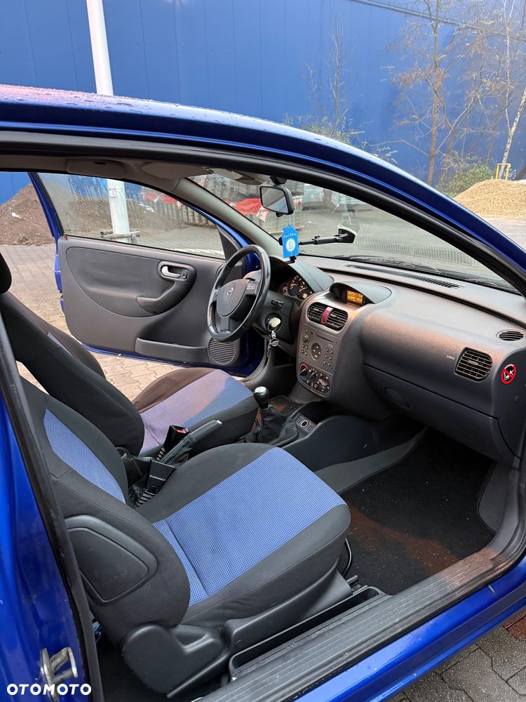 Opel Corsa - 12
