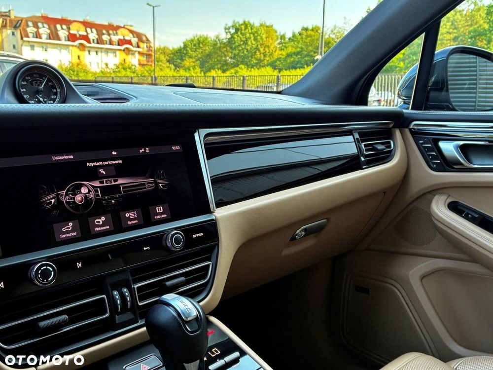 Porsche Macan - 37
