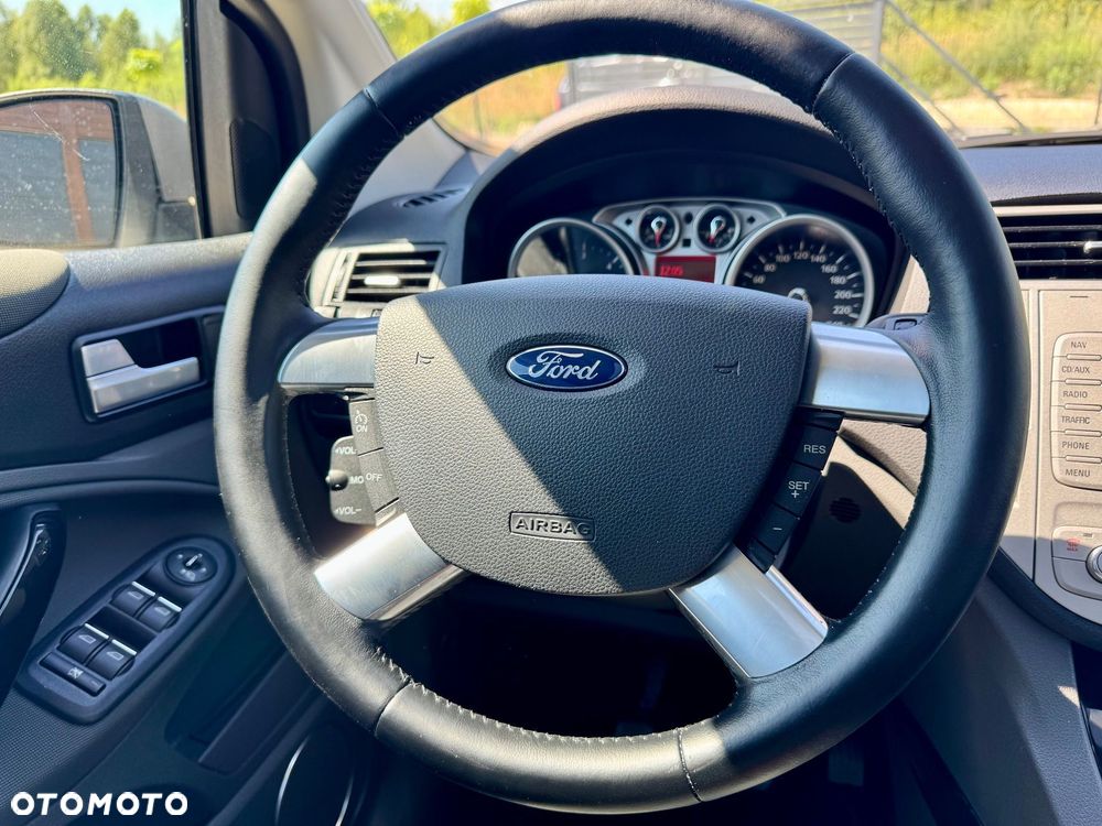 Ford Kuga 2.0 TDCi Individual - 23