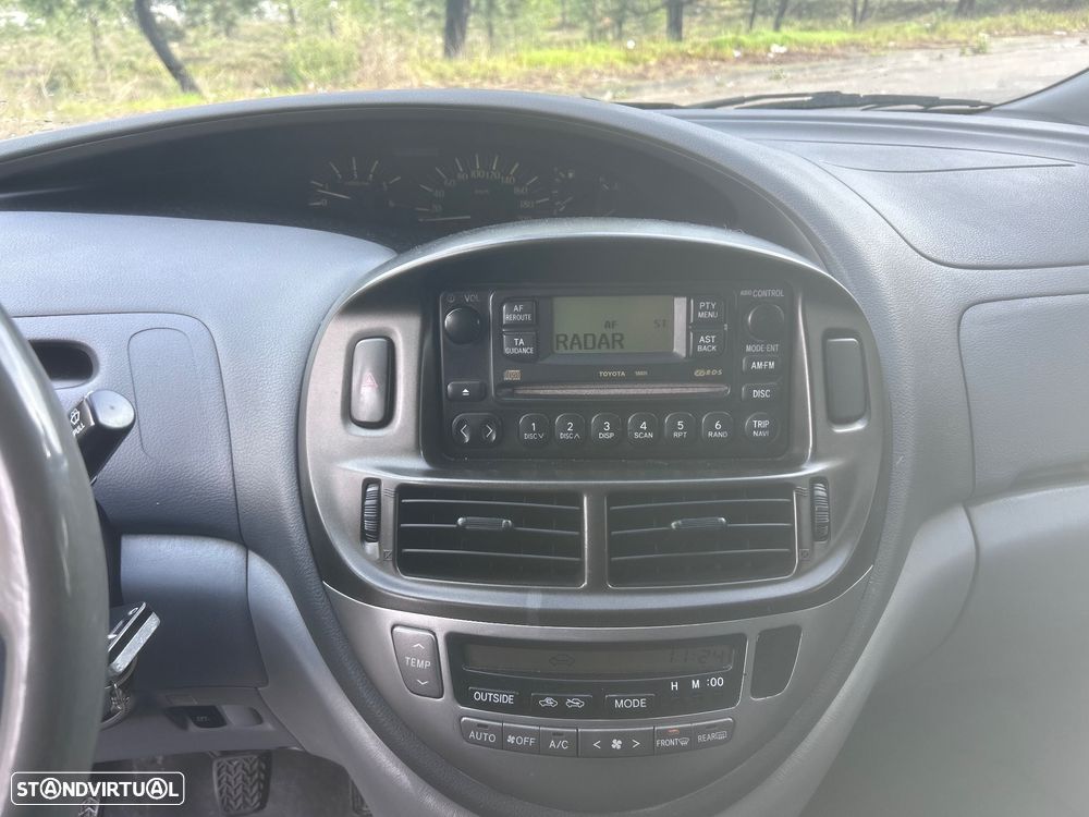 Toyota Previa 2.0 D4D Pack - 8