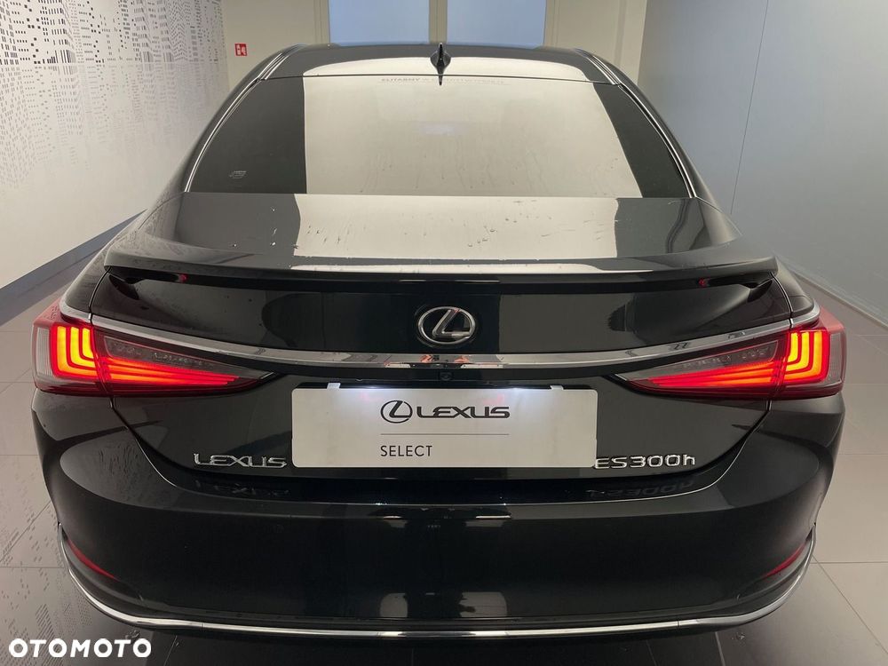 Lexus ES 300h Business Edition - 5