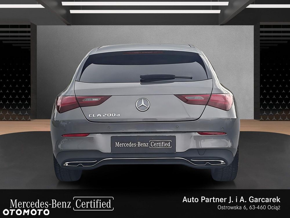 Mercedes-Benz CLA 200 d Progressive 8G-DCT - 4