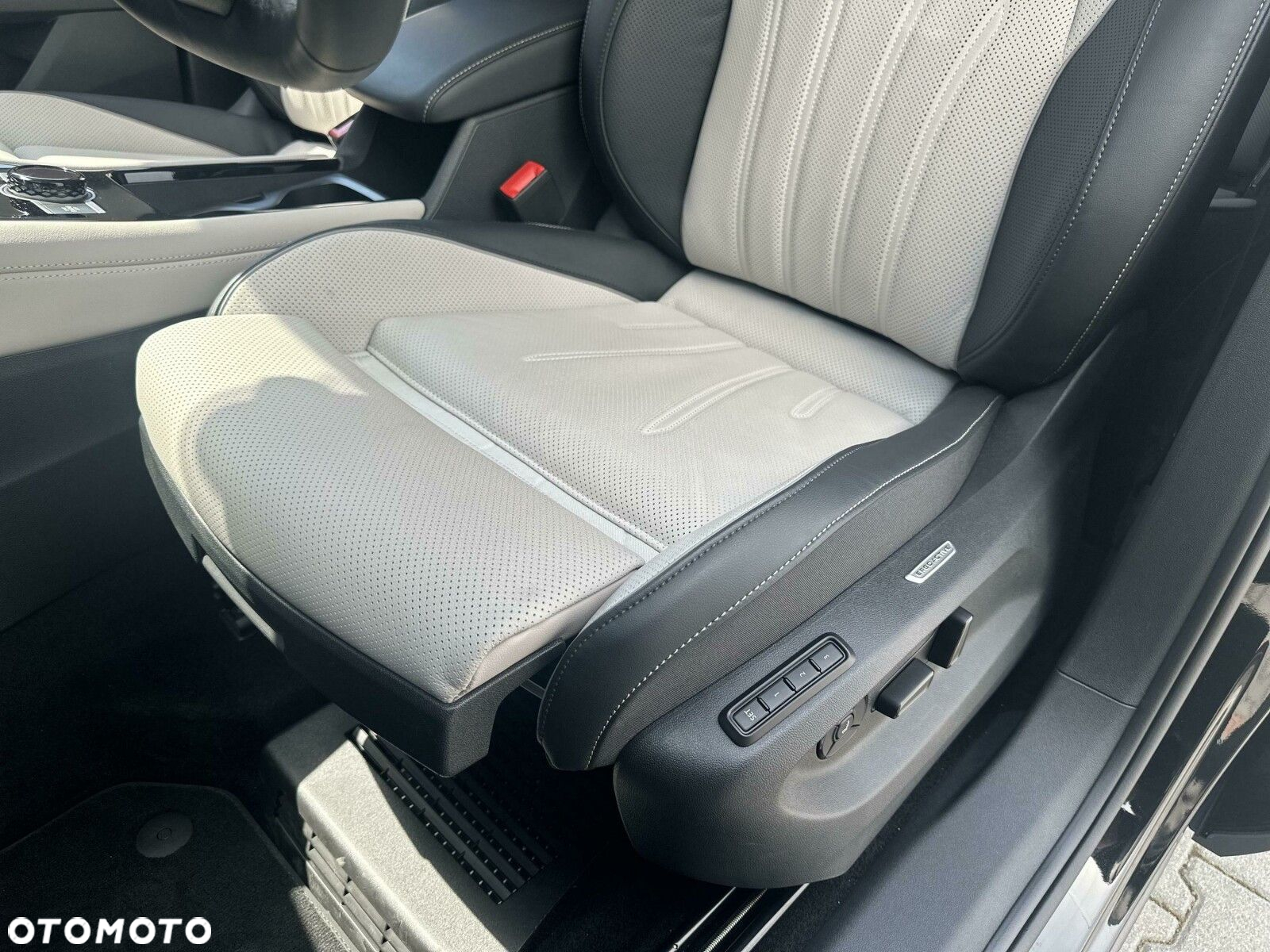 Volkswagen Tiguan - 8