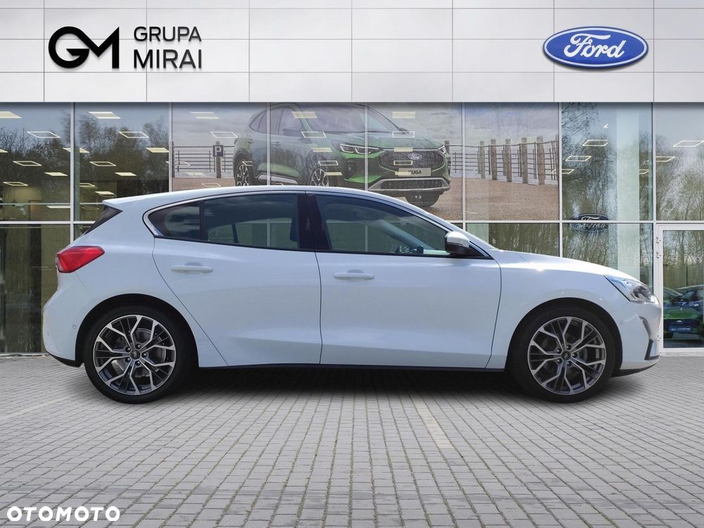 Ford Focus 1.0 EcoBoost Titanium Business - 6