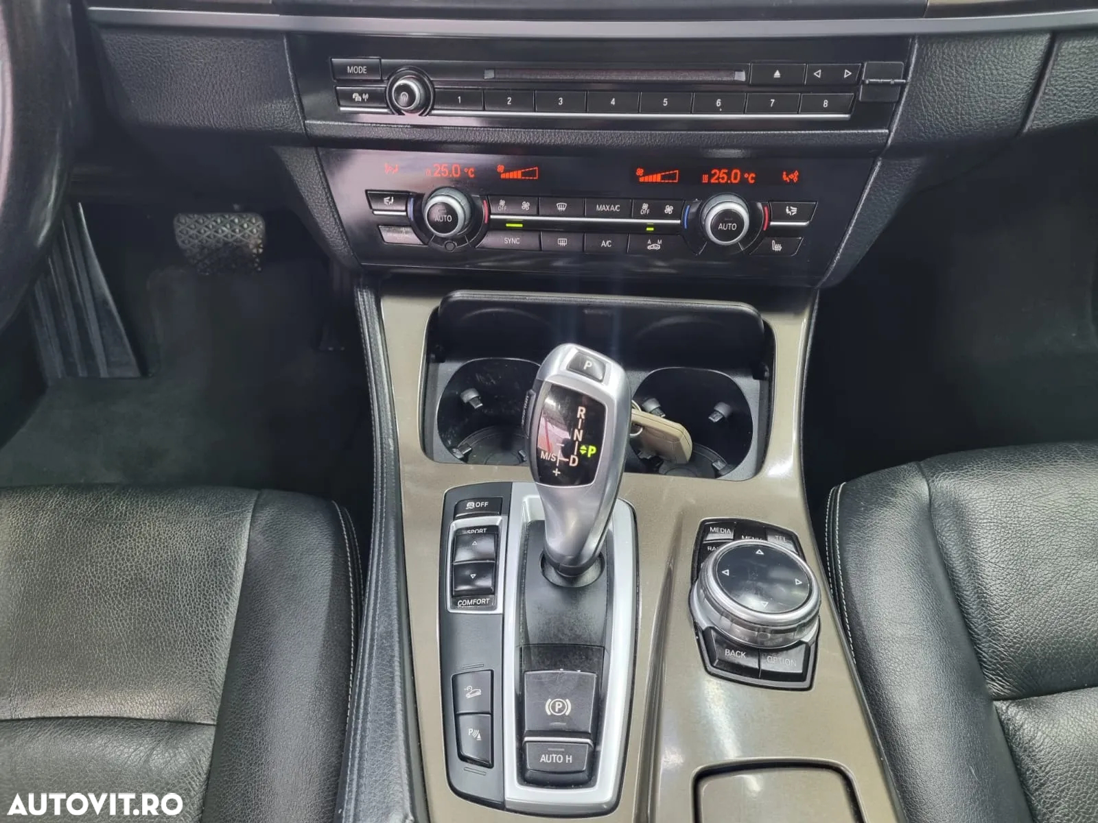 BMW Seria 5 520d xDrive - 15